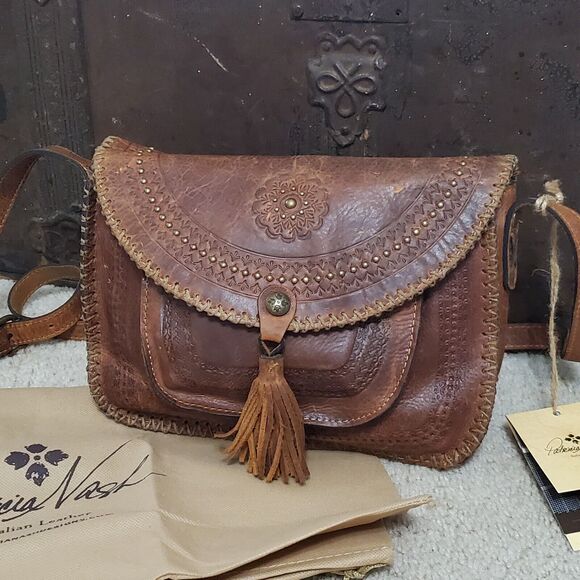 NWT Patricia Nash Beaumont Crossbody Distressed Cognac Leather Tooled Studded - Picture 1 of 9